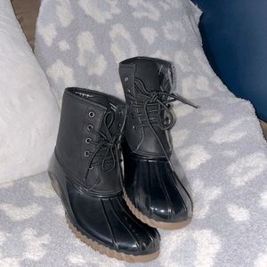Brand new duck boots size seven